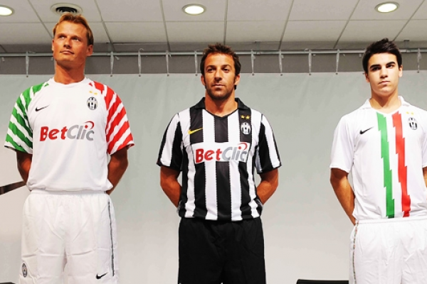Presentazione maglia 2010/2011